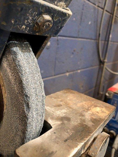 How to Ring-Test, Mount, Balance and Store Your Grinding Wheels